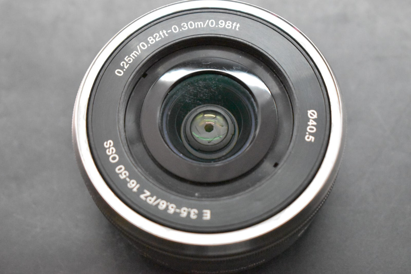 [1 Yr Warranty] Sony Alpha a5000 Mirrorless Digital Camera with Lens White 6499