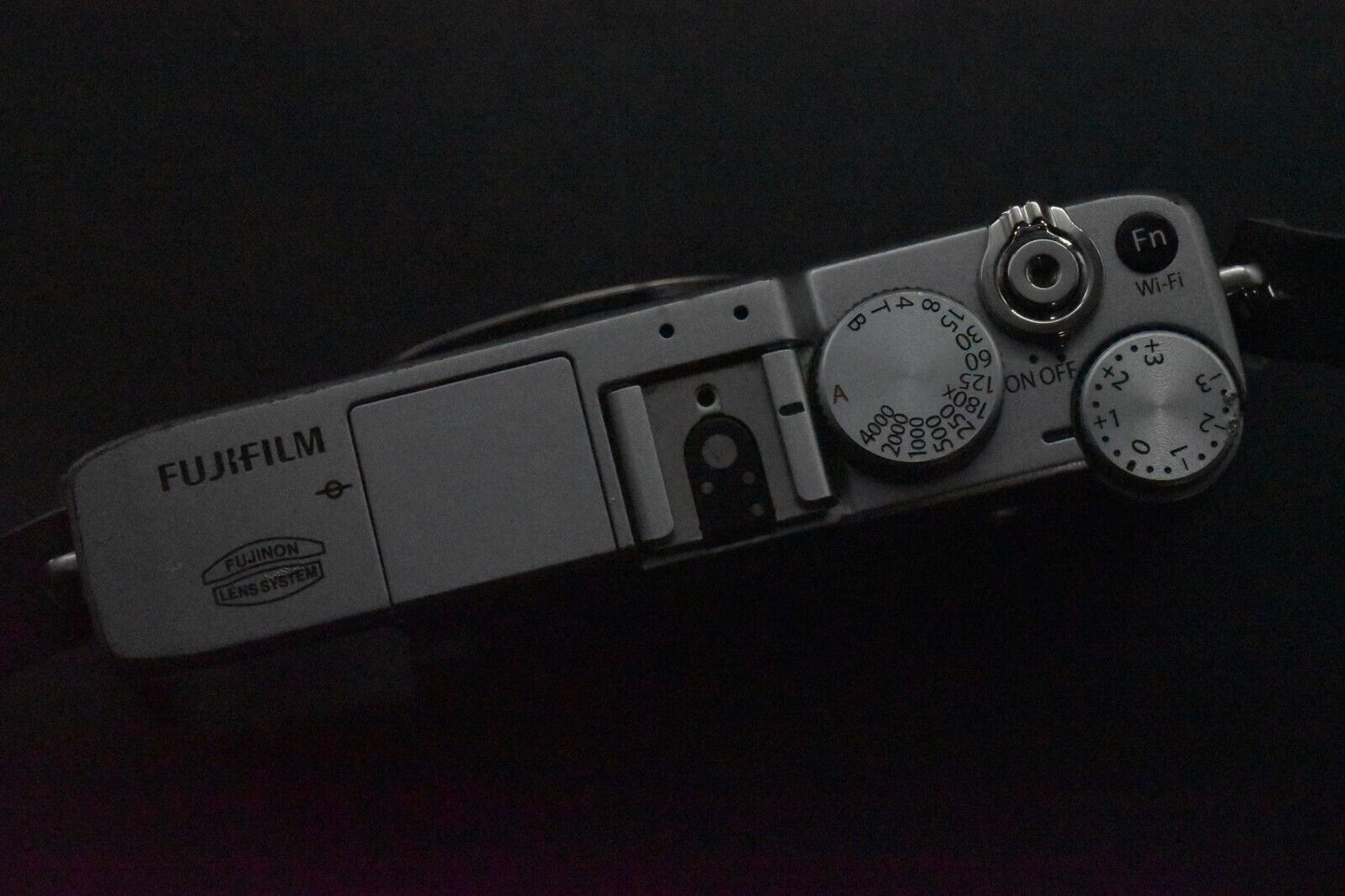 Fotocamera digitale mirrorless Fujifilm Fuji X-E2 argento usata [QUASI NUOVA]...