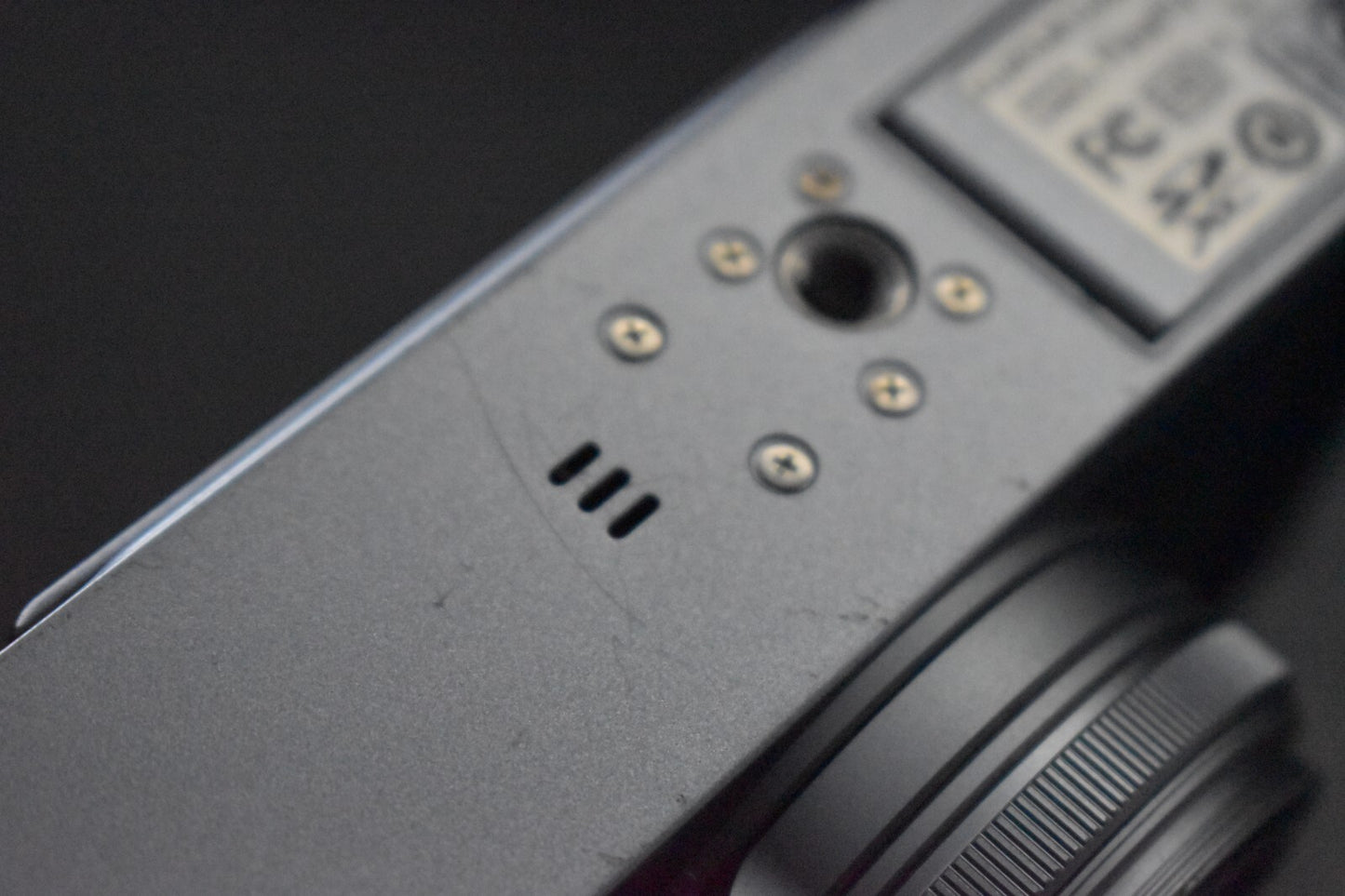 [1 Yr Warranty] Fujifilm X100 FinePix X Series 12.3MP Silver Digital Camera 6531