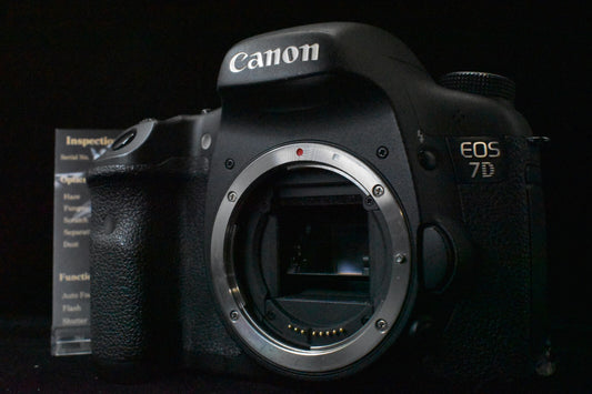 [1 Yr warranty] Canon EOS 7D DSLR Digital Professional Camera From Japan 6450