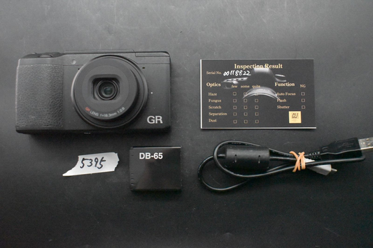 Appareil photo compact numérique 16,2 mégapixels RICOH GR II DU JAPON [MINT S...