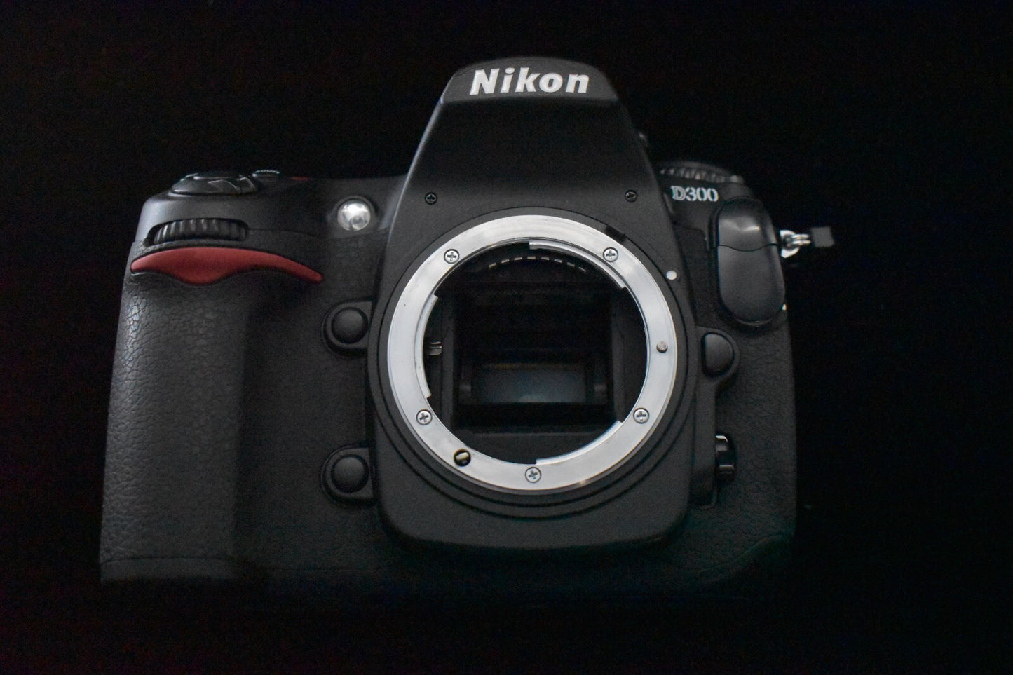 [1 Yr Warranty] Nikon D300 12.3MP Digital SLR Camera Body From Japan 6836