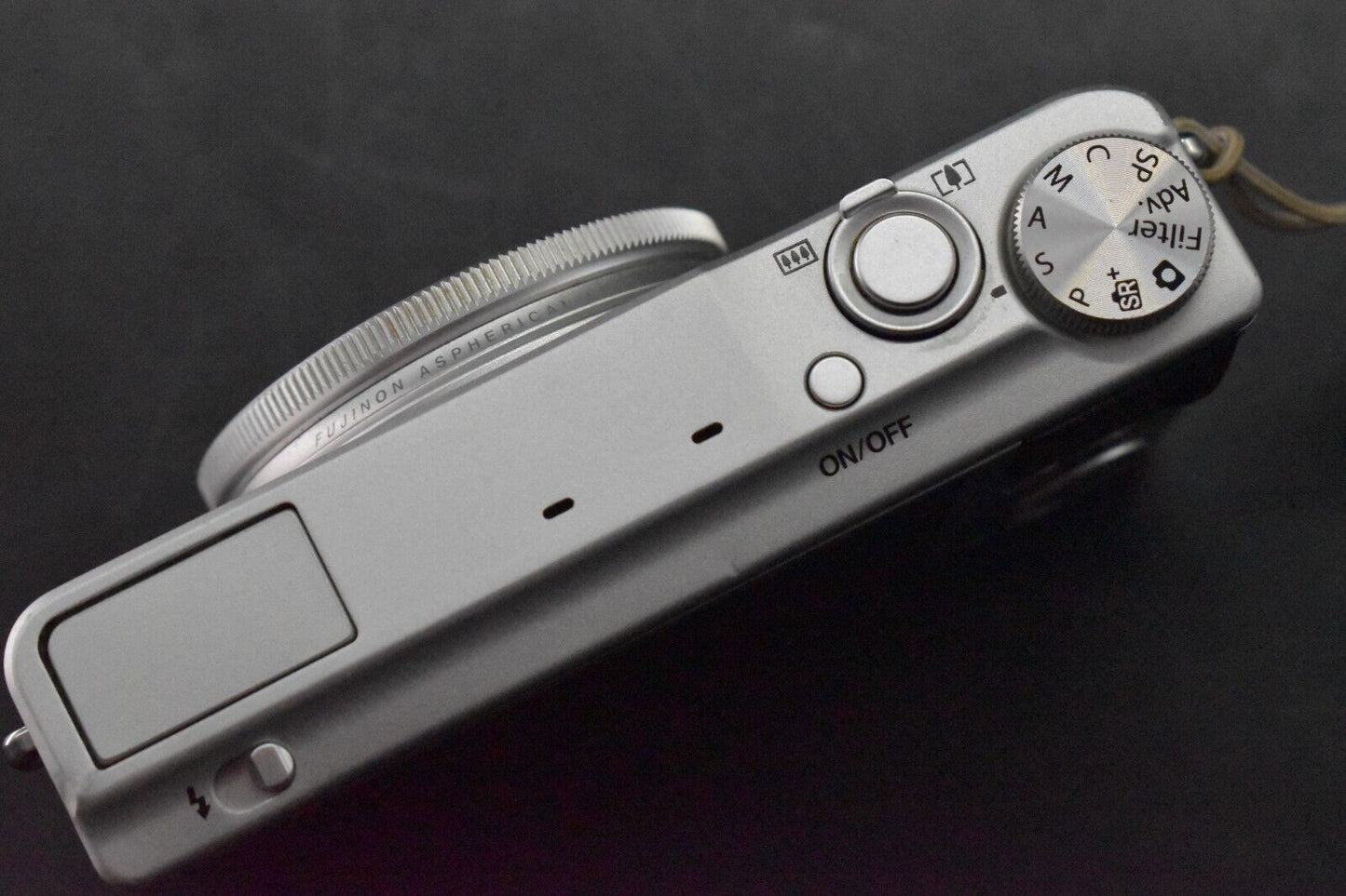 Fujifilm XQ1 X Series Compact Digital Camera Point and Shoot Silver [MINT-] 5458