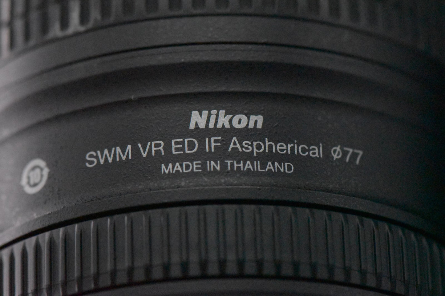 [1 Yr warranty] Nikon AF-S FX NIKKOR 28-300mm F/3.5-5.6G ED VR Zoom Lens 6831