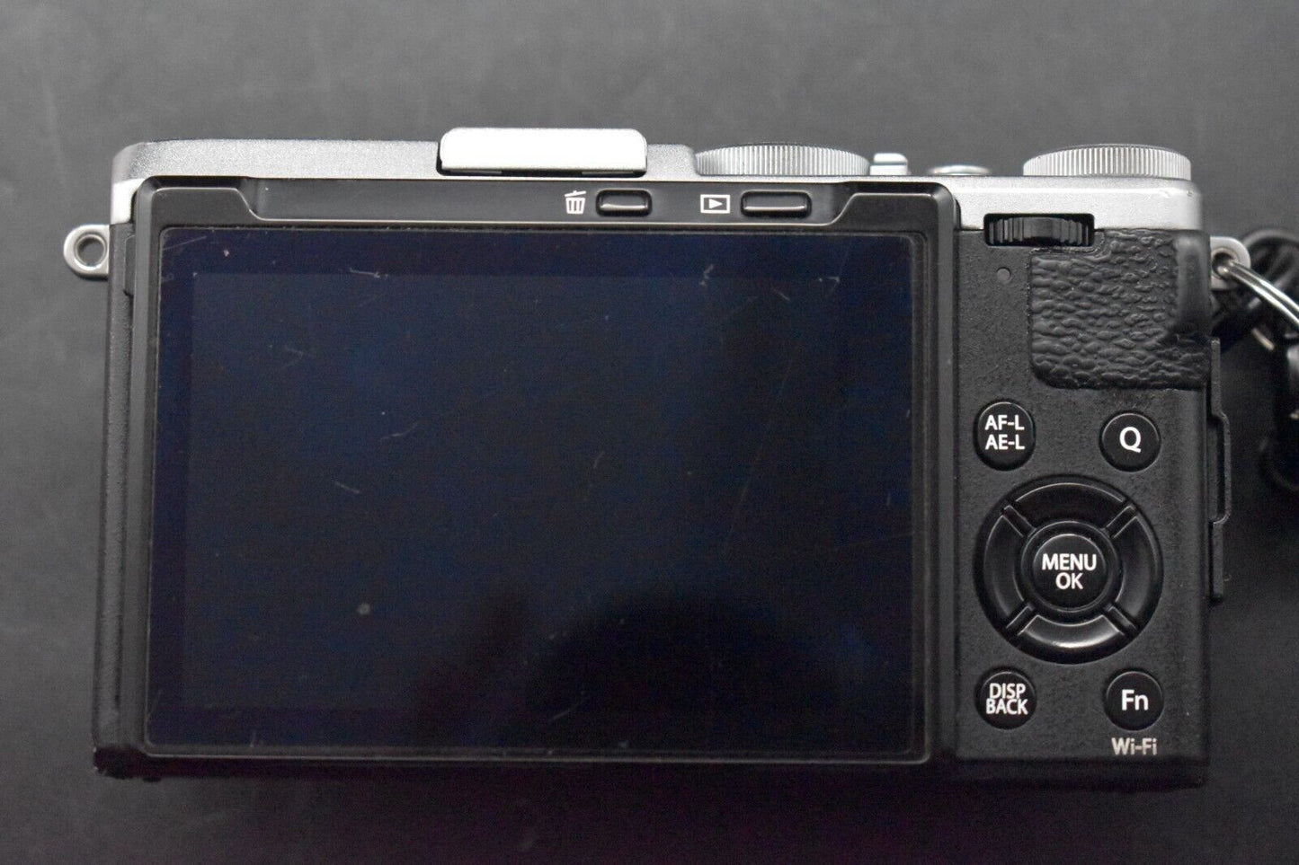 LEGGERE! Fujifilm Fuji X70 16.3MP Fotocamera digitale compatta argento [N...