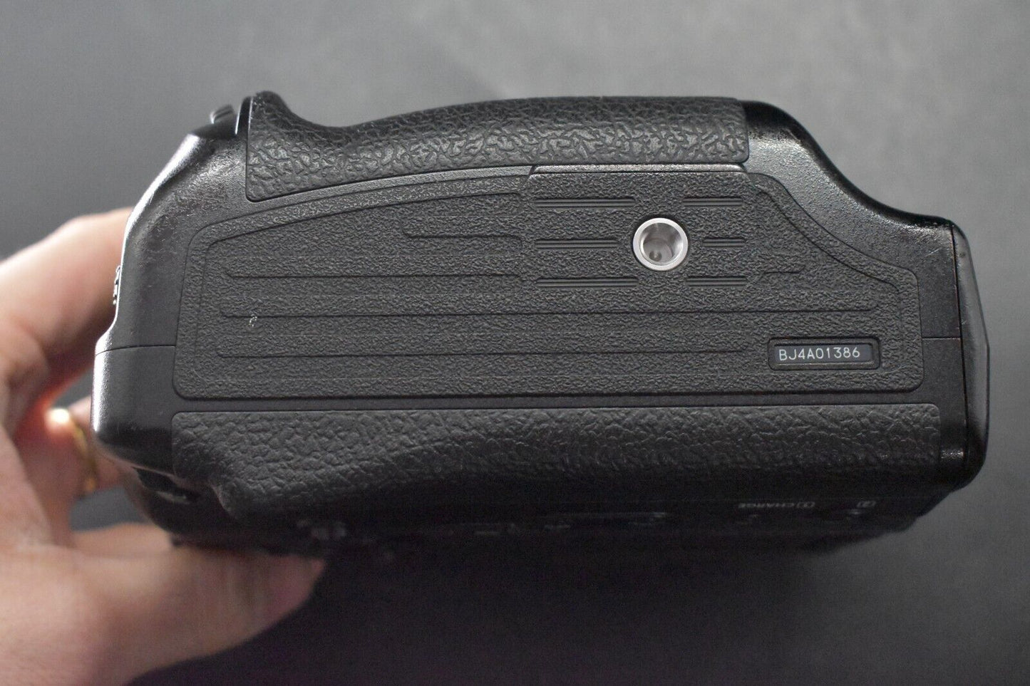 [1 Yr warranty] Olympus OM-D E-M1X 20.4MP Digital SLR Camera 5807