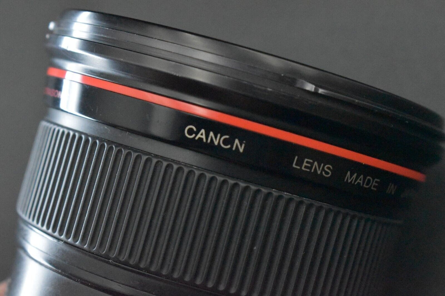 Canon EF 17-35mm f/2.8 L USM AF Wide Angle Zoom Lens From JAPAN [MINT-] 5297