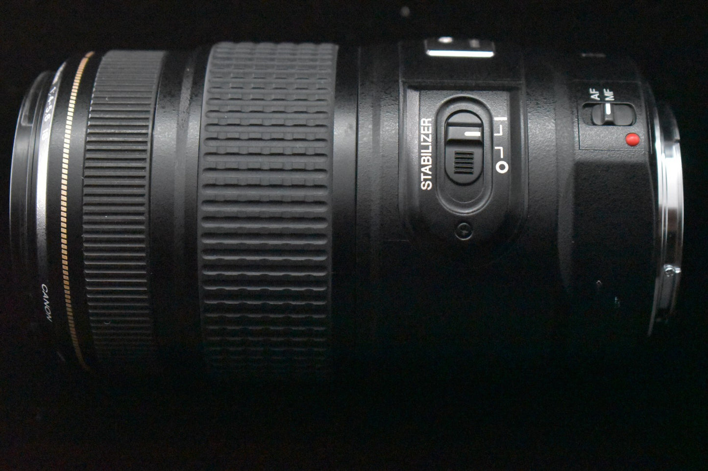 [1 Yr Warranty] Canon EF 75-300mm f/4-5.6 IS USM Telephoto Zoom Lens 6828