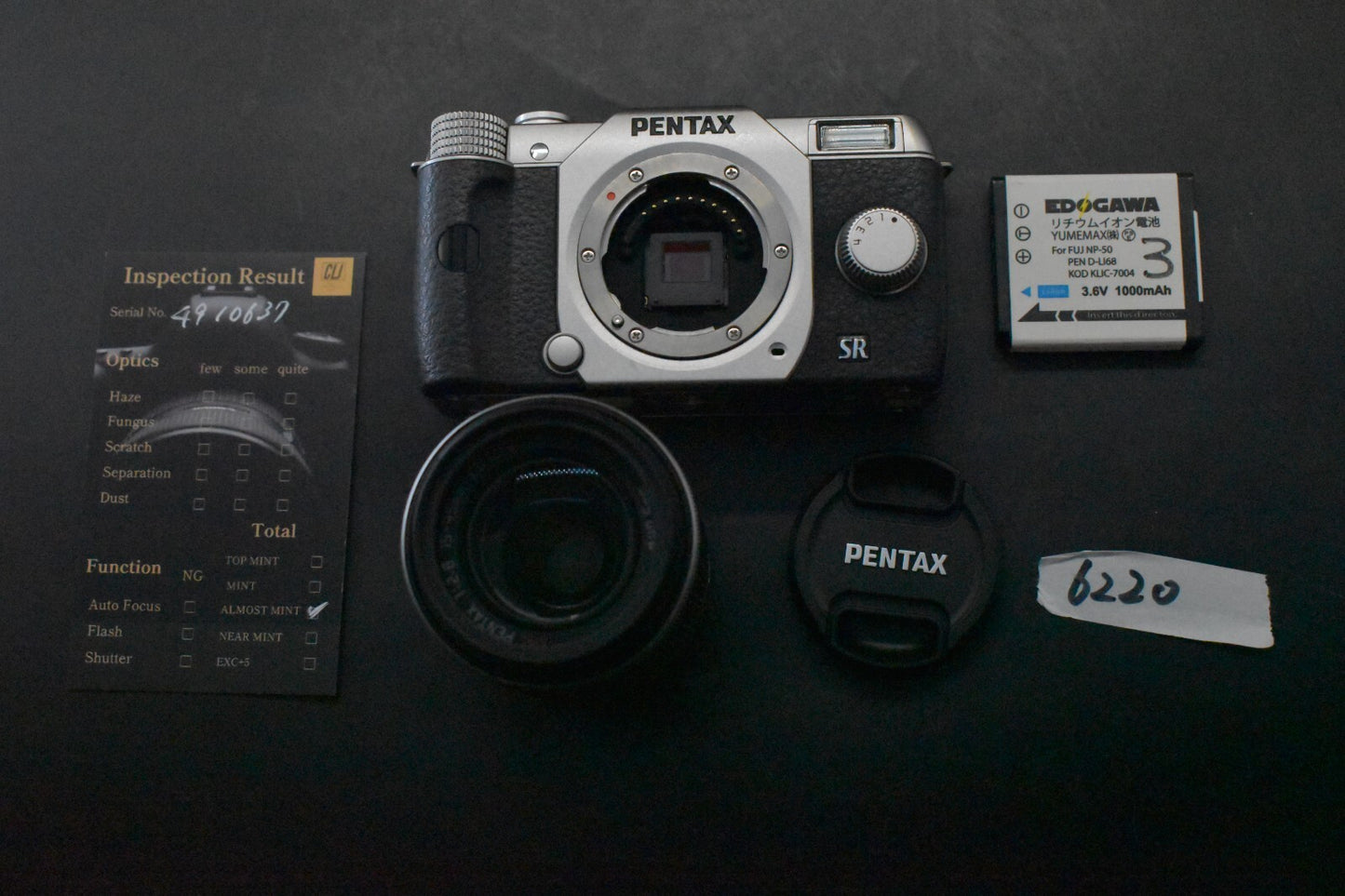 [1 Yr warranty] PENTAX Q10 Mirrorless Digital Camera Silver with Lens 6220