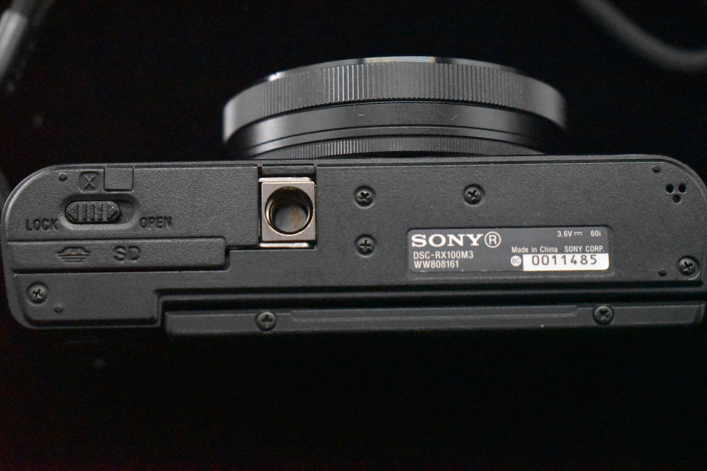 [1 Yr Warranty] Sony CyberShot DSC-RX100 III M3 Point Shoot Digital Camera 6819