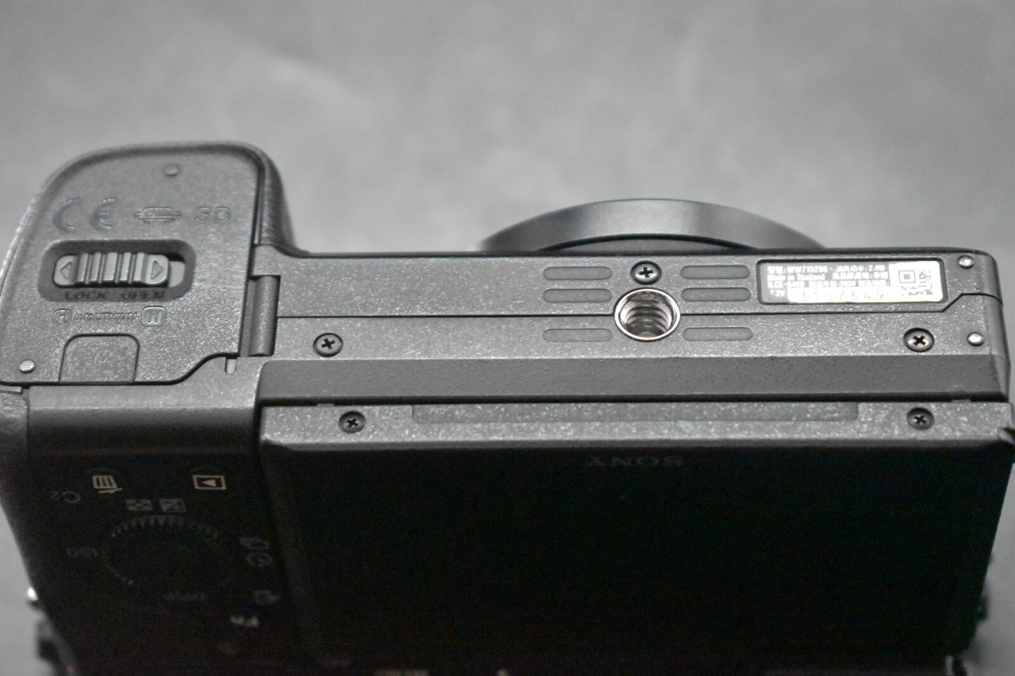 [1 Yr Warranty] Sony Alpha A6400 Mirrorless Digital Camera with lens Black 6515
