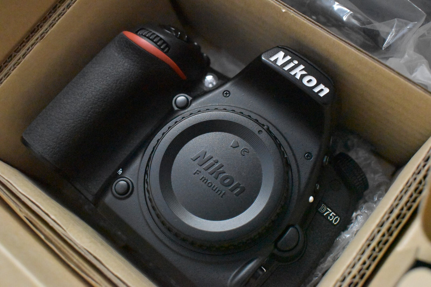 [1 Yr Warranty] Nikon D750 24.3MP DSLR Digital SLR Camera Body 6358