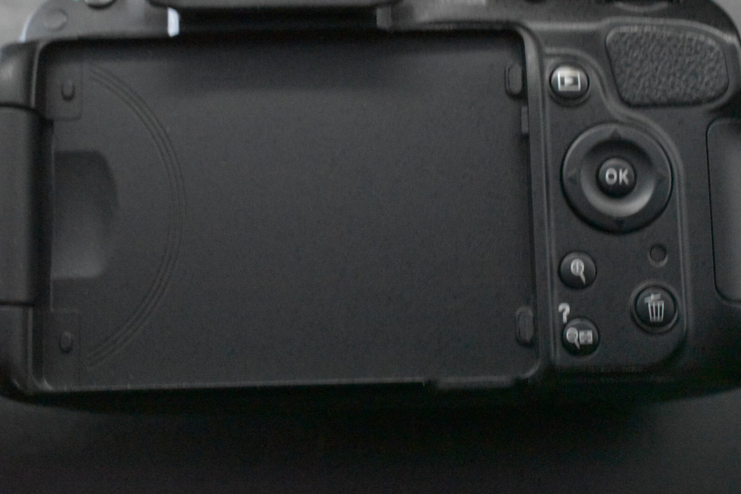 [1 Yr Warranty] Nikon D5100 16.2MP DSLR Digital Professional Camera w/ Lens 6487