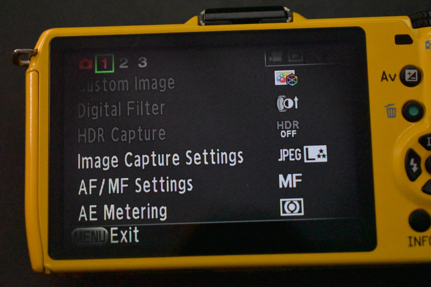 [1 Yr Warranty] Pentax Q7 Yello Digital Mirrorless camera with 2 Lenses 6214