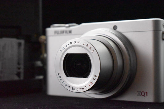 Fujifilm XQ1 X Series Compact Digital Camera Point and Shoot Silver [MINT-] 5458