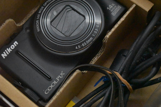 [1 Yr Warranty] Nikon COOLPIX S8200 Black Digital Camera Compact Japan 6399