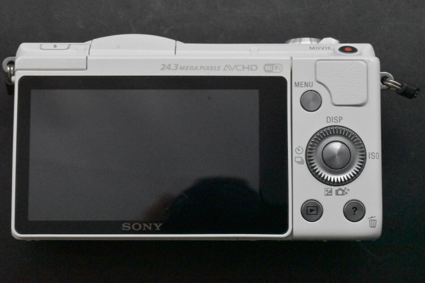 Sony Alpha a5100 Mirrorless White w/E 16-50mm Lens [Casi COMO NUEVO- SC...