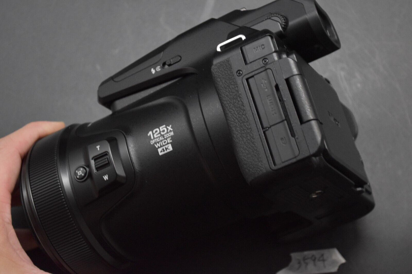 Nikon Coolpix P1000 16MP 125x Fotocamera digitale nera dal GIAPPONE [TOP...