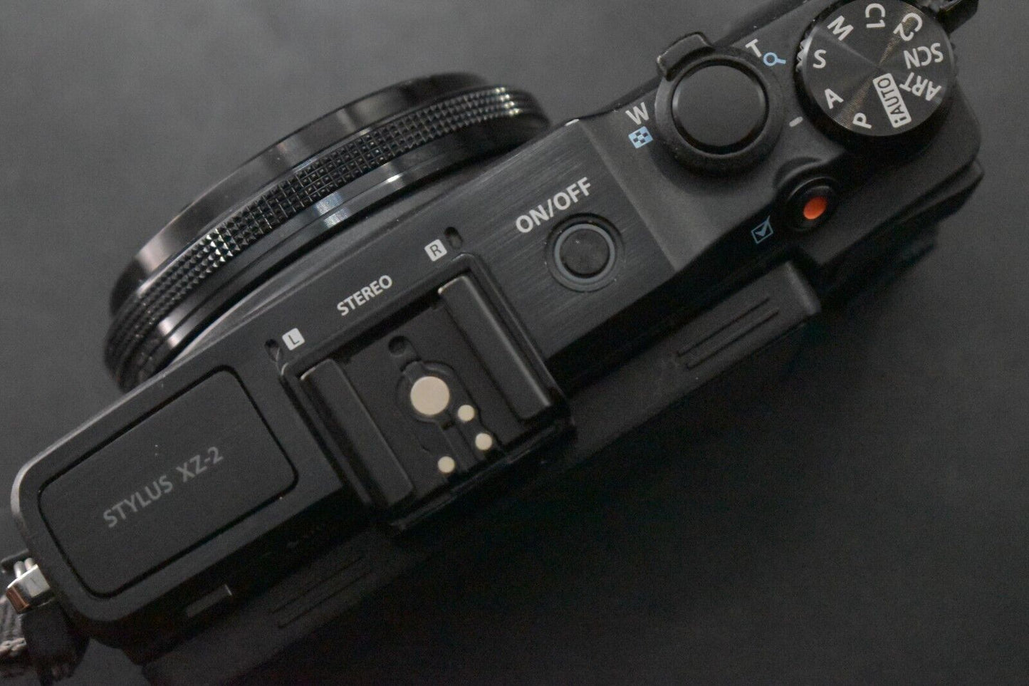 OLYMPUS STYLUS XZ-2 12.0MP Black DIGITAL CAMERA From JAPAN [ALMOST MINT] #5447