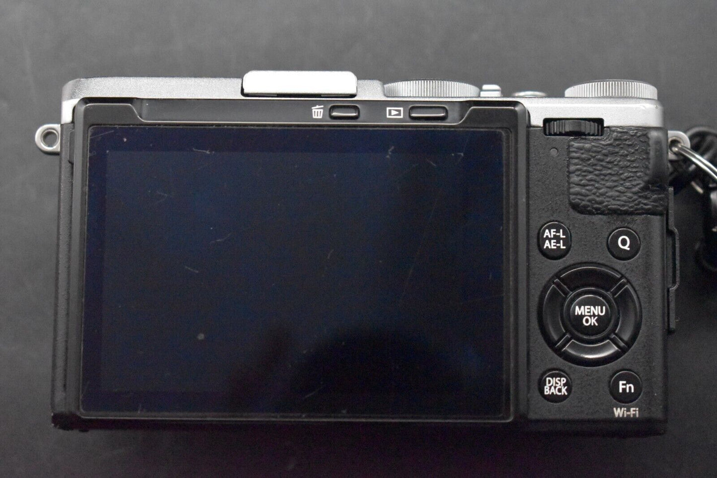 [1 Yr warranty] READ Fujifilm Fuji X70 16.3MP Compact Digital Camera Silver 5386