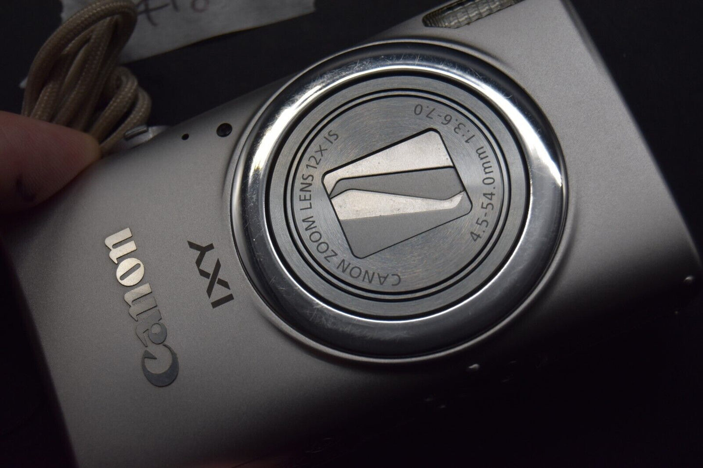 Canon IXY 630 Powershot Silver Fotocamera digitale zoom 12x dal GIAPPONE...