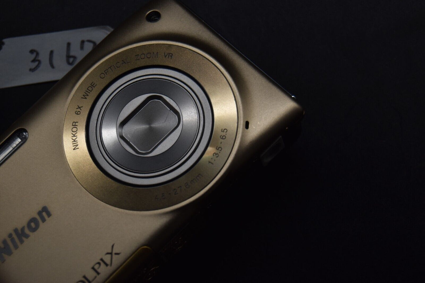 Nikon COOLPIX S3300 6XZoom 16.0 MP Digital Camera Gold JAPAN 【ALMOST MINT】3167