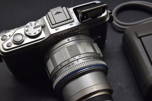 Olympus PEN E-P3 12.3MP Digital Camera w/ 14-42mm JAPAN 【N MINT SC 22987】 3402