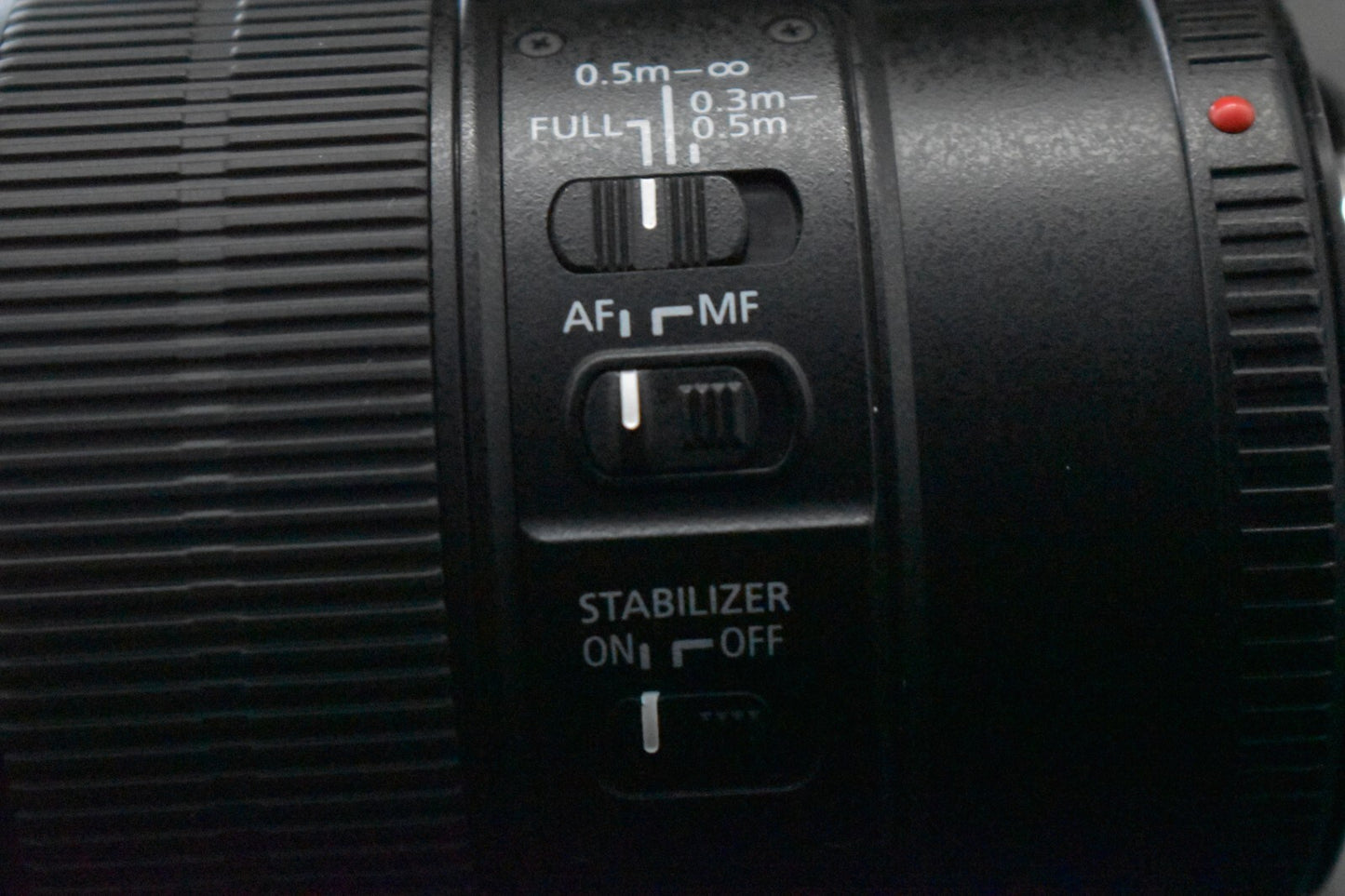 [1 Yr Warranty] Canon EF 100mm F/2.8L IS USM Macro Lens From Japan 6654