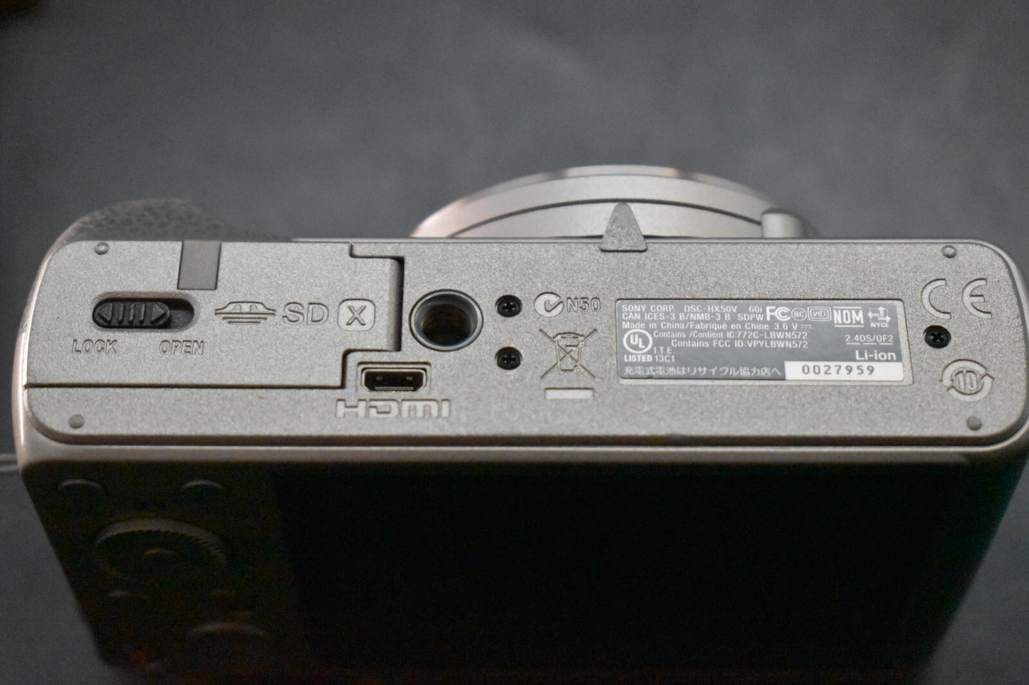 [1 Yr Warranty] SONY Cyber-Shot DSC-HX50V 20.4MP 30X Zoom Digital Camera 6585