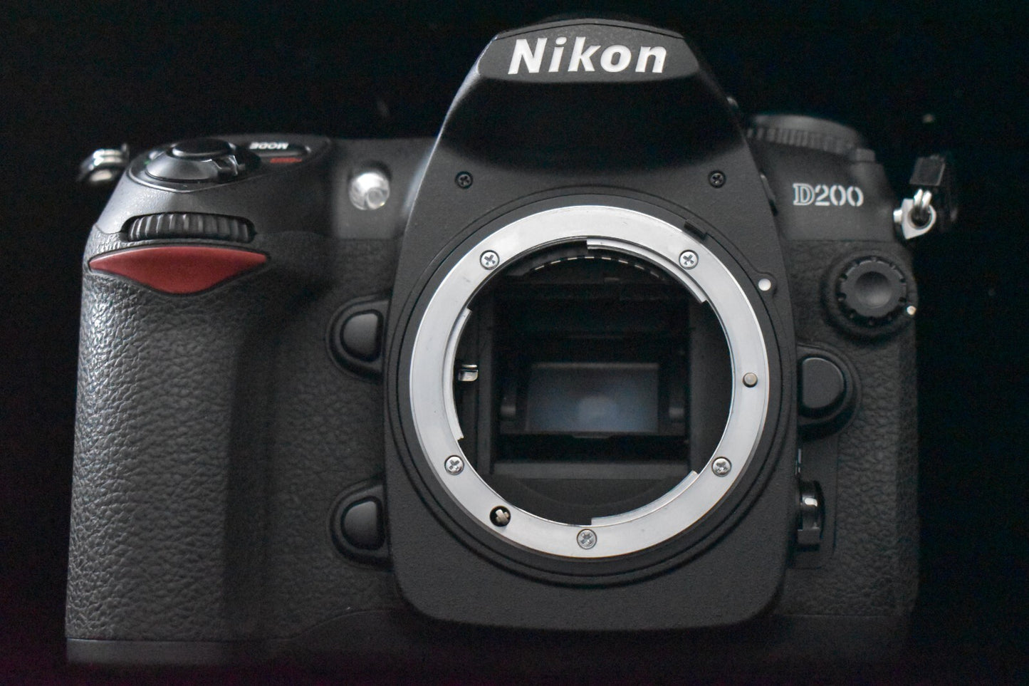 [1 Yr warranty] Nikon D200 10.2MP Digital SLR Camera Black Body Battery 6862