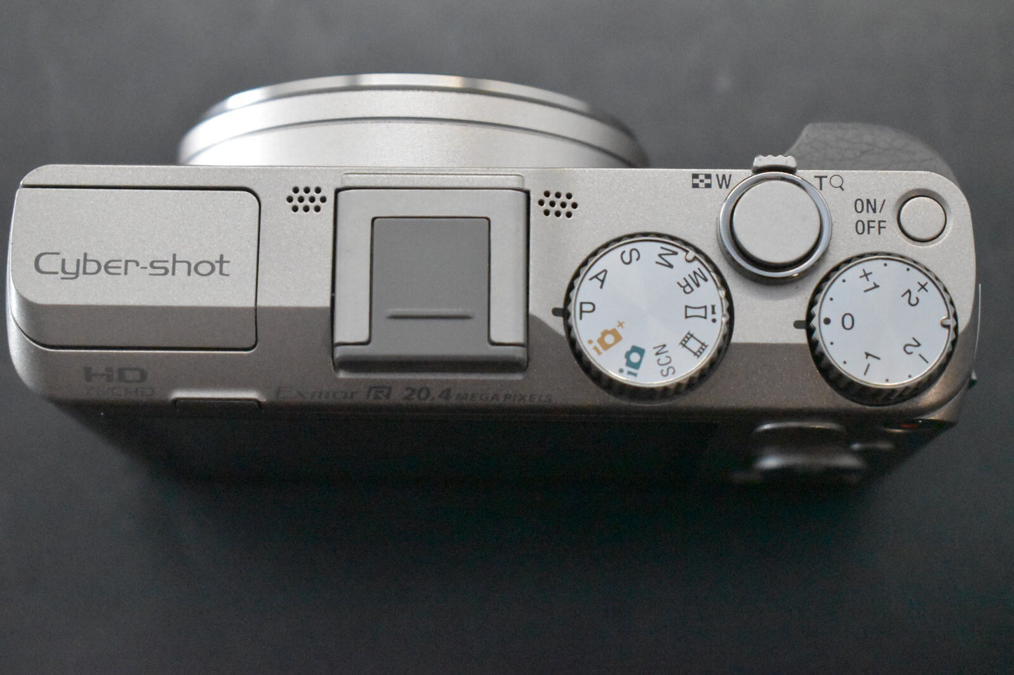[1 Yr Warranty] SONY Cyber-Shot DSC-HX50V 20.4MP 30X Zoom Digital Camera 6212