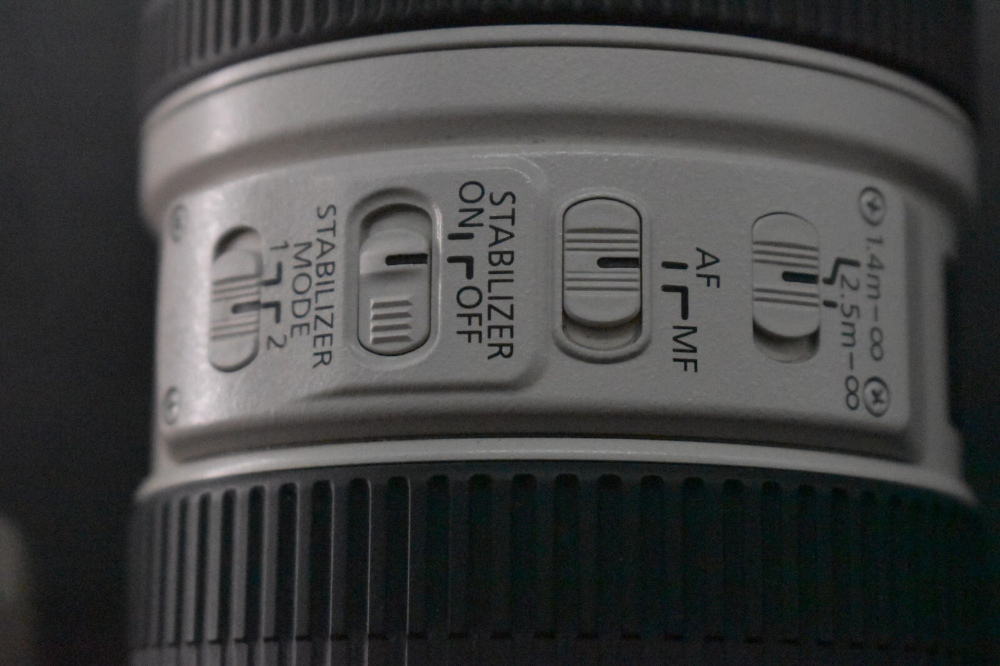 [1 Yr warranty] Canon EF 70-200mm F/2.8 L IS USM Telephoto Zoom AF Lens 6223