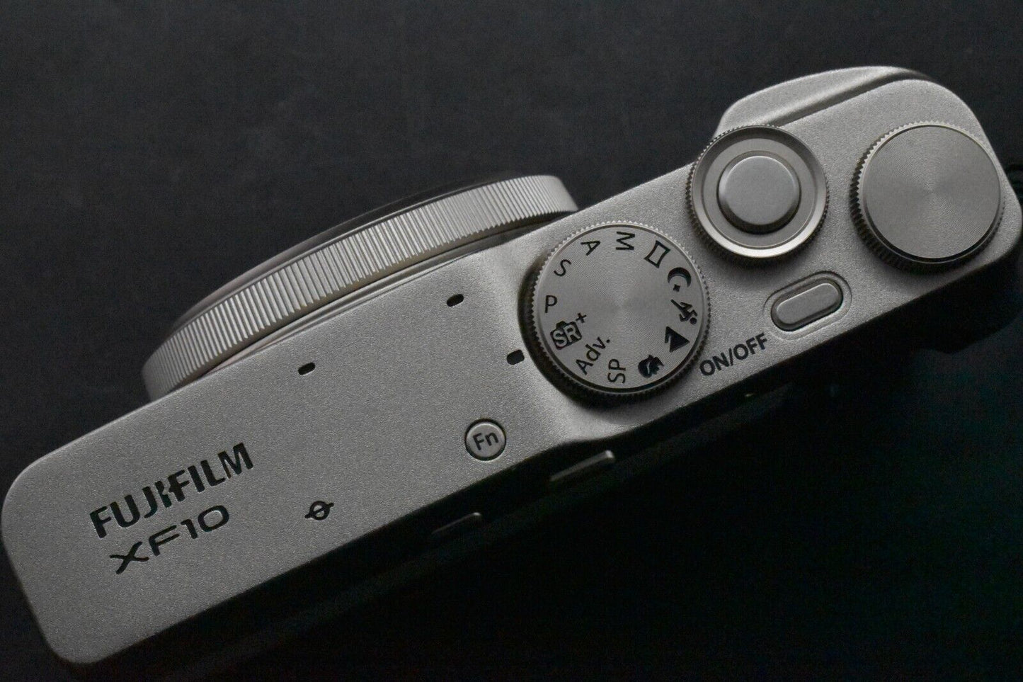 Fujifilm Fuji XF10 XF-10 Gold Compact Digital Camera JAPAN [NEAR MINT] #5262
