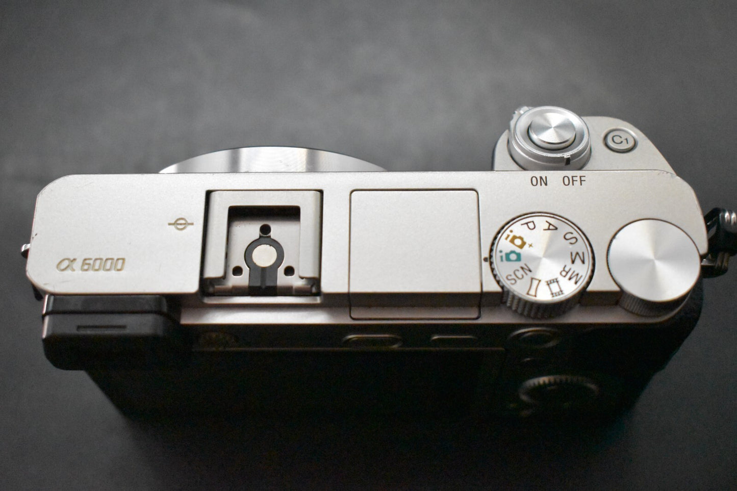 [1 Yr warranty] Sony a6000 Digital Mirrorless Camera with Lens Silver 6621