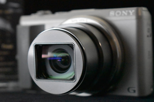 [1 Yr Warranty] SONY Cyber-Shot DSC-HX50V 20.4MP 30X Zoom Digital Camera 6212