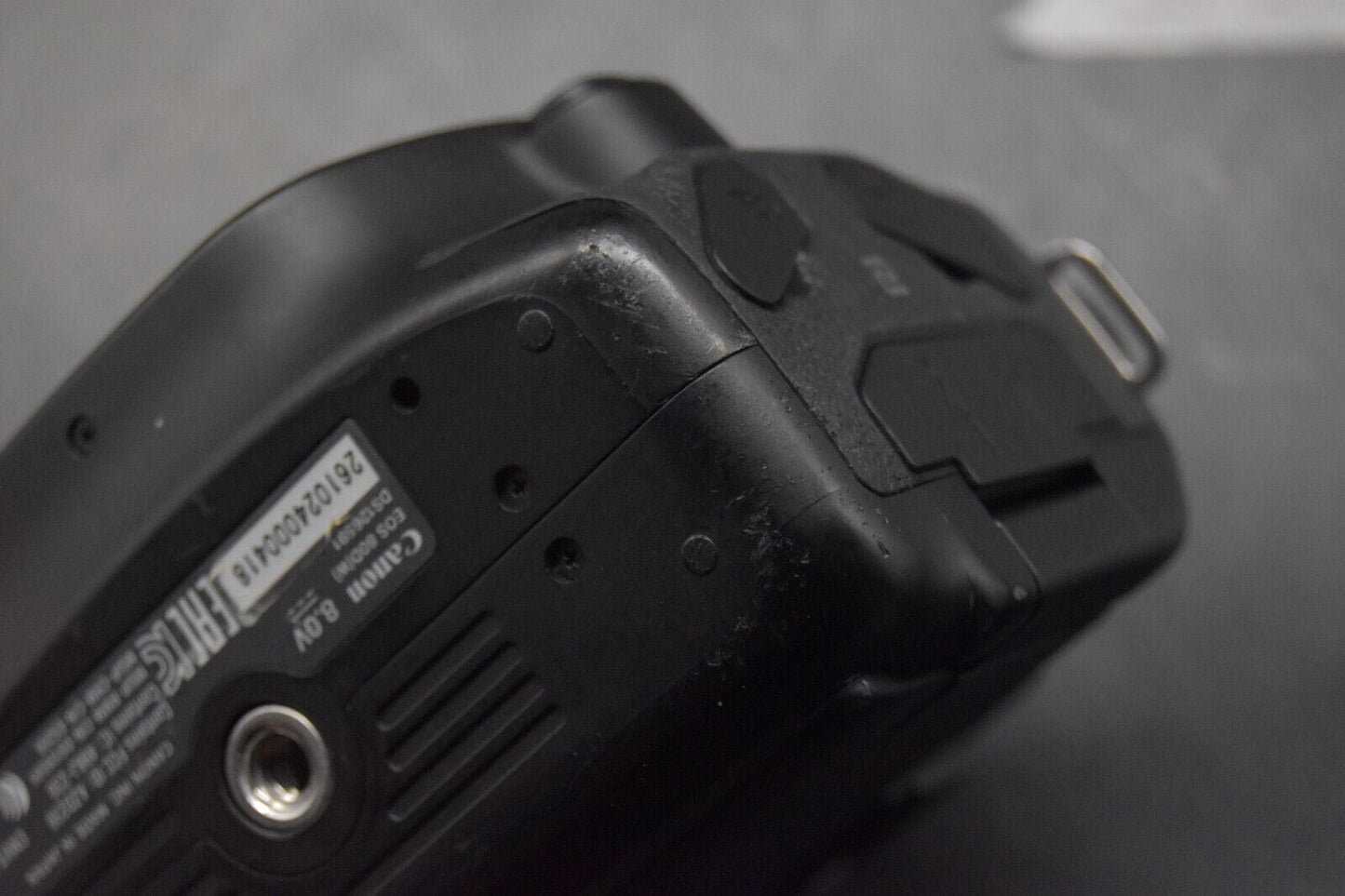 Canon EOS 80D digitale 24,2-MP-Spiegelreflexkamera Gehäuse 【NEUWERTIG- SC 328...