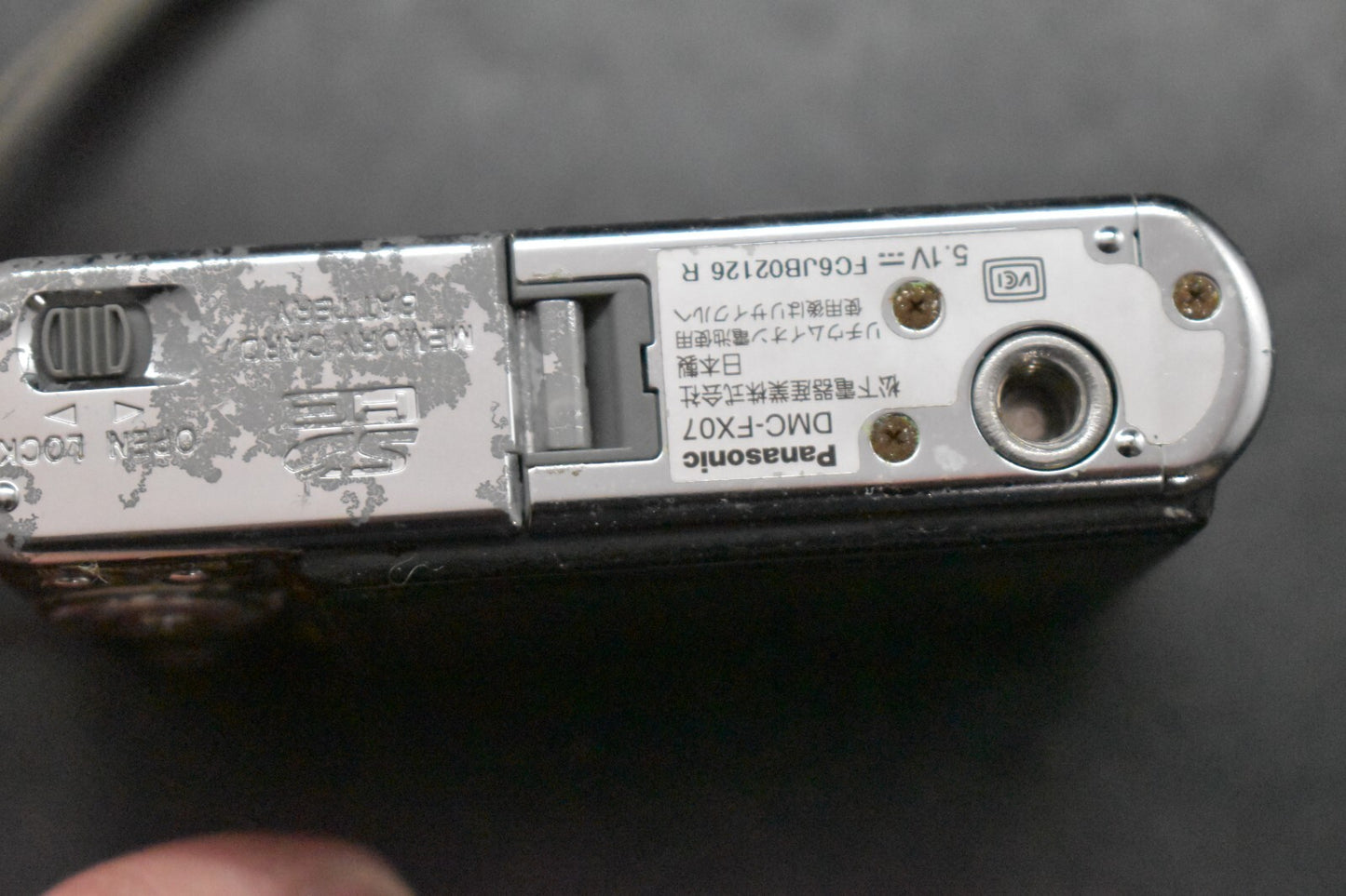 [1 Yr Warranty] Panasonic Lumix DMC-FX07 Compact Digital Camera Black 6411