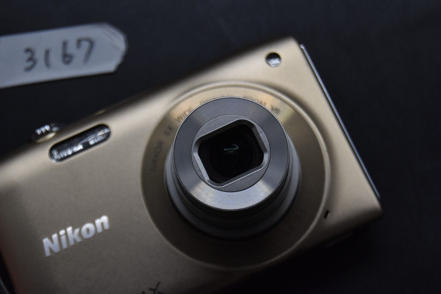 Nikon COOLPIX S3300 6XZoom 16.0 MP Digital Camera Gold JAPAN 【ALMOST MINT】3167