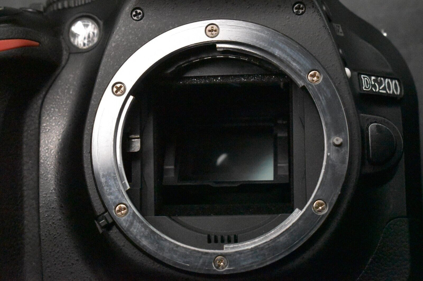 Appareil photo numérique 24,1 mégapixels Nikon D5200 boîtier noir avec 18-55 ...