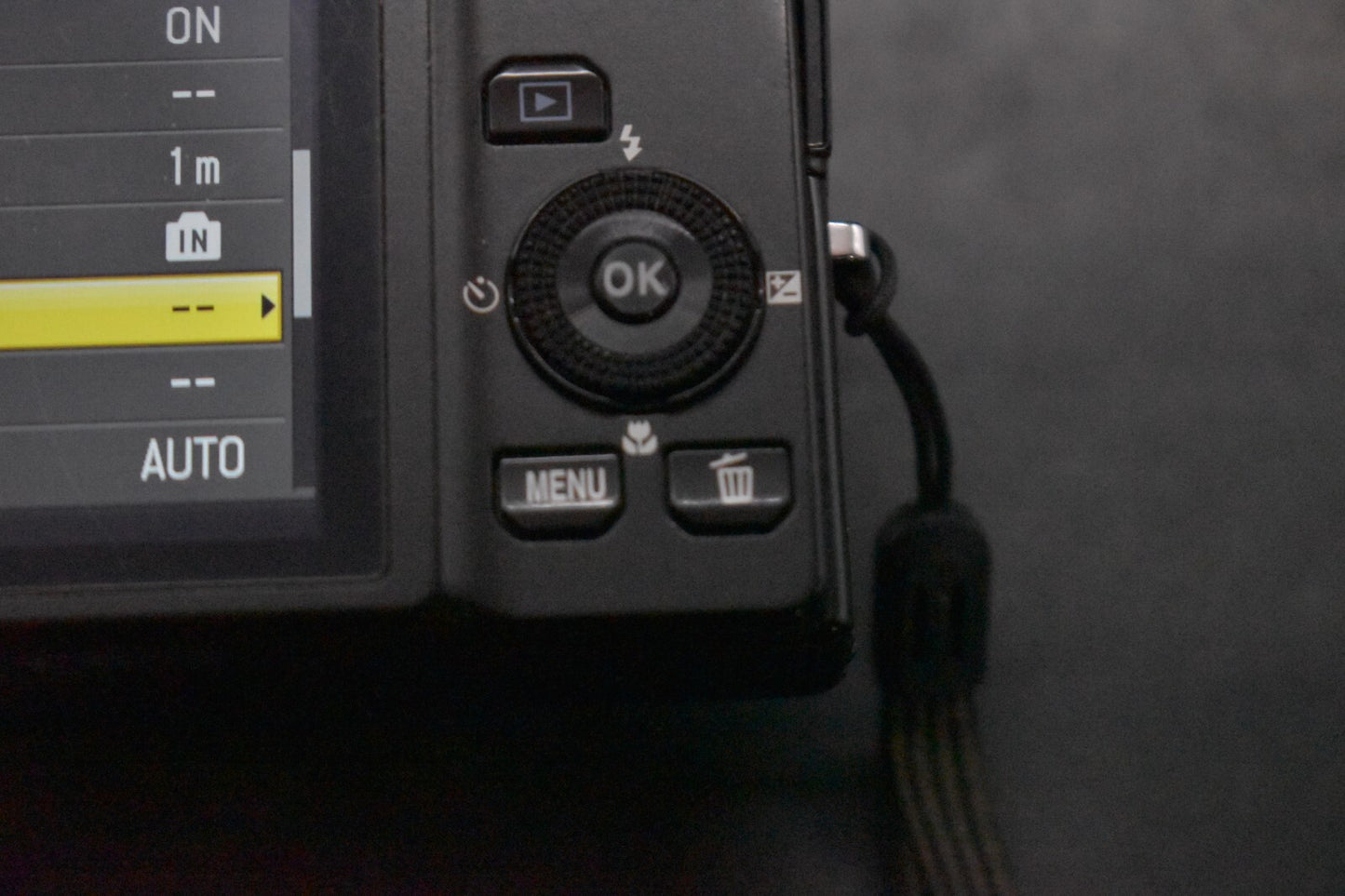[1 Yr Warranty] Nikon COOLPIX S8200 Black Digital Camera Compact Japan 6399