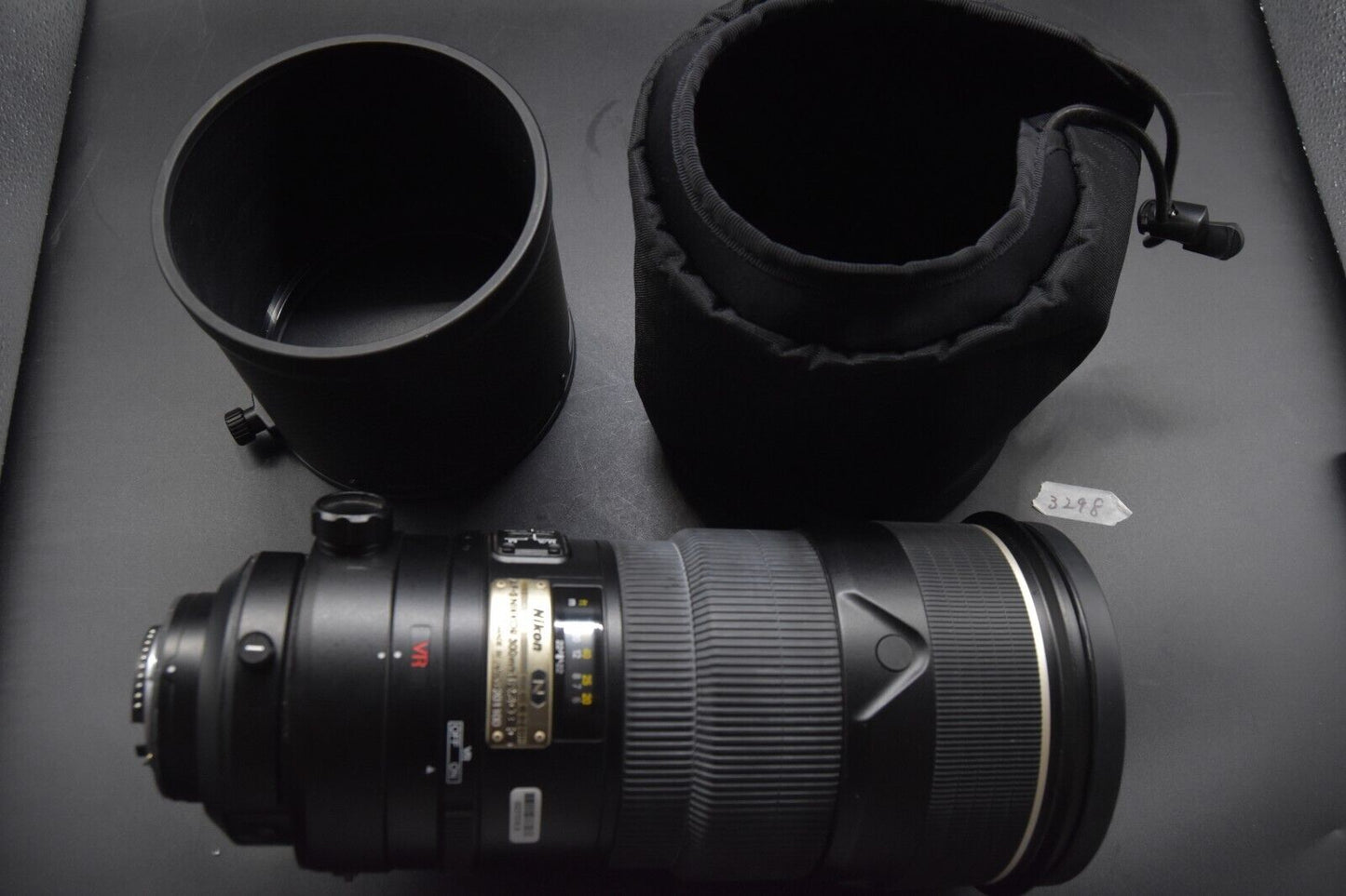 Nikon Nikkor AF-S 300mm f/2.8 G ED VR Telephoto Lens From JAPAN 【MINT-】 #3298