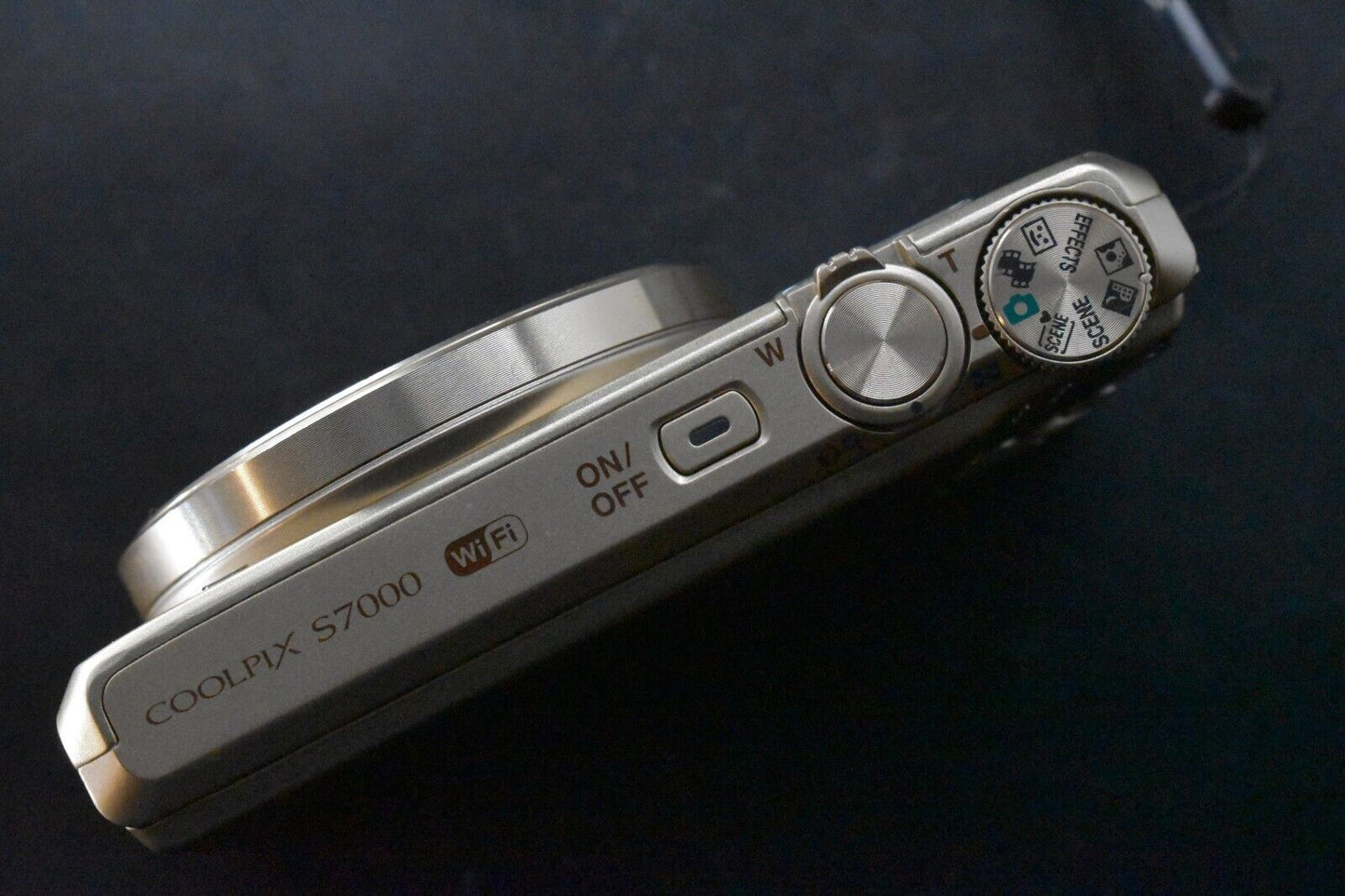 Nikon COOLPIX S7000 oro 16,0 MP 20x fotocamera digitale compatta GIAPPONE [MI...