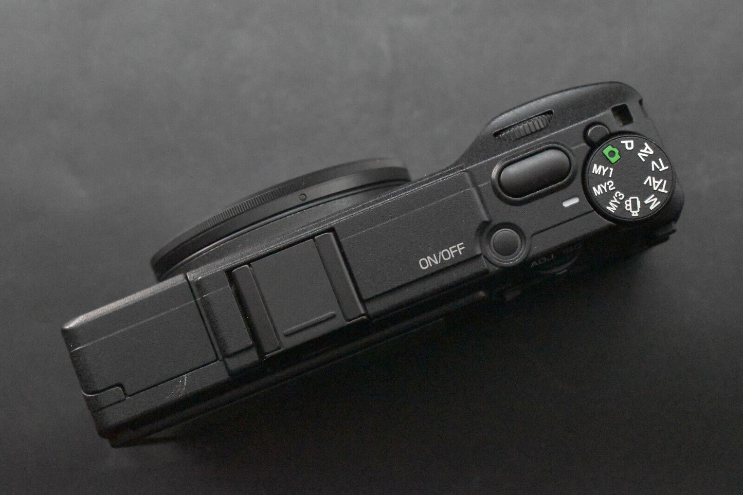Appareil photo compact numérique 16,2 mégapixels RICOH GR II DU JAPON [MINT S...