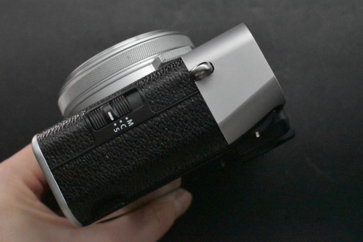[1 Yr warranty] Fujifilm Fuji X100V Compact Digital Video Camera Silver 4942