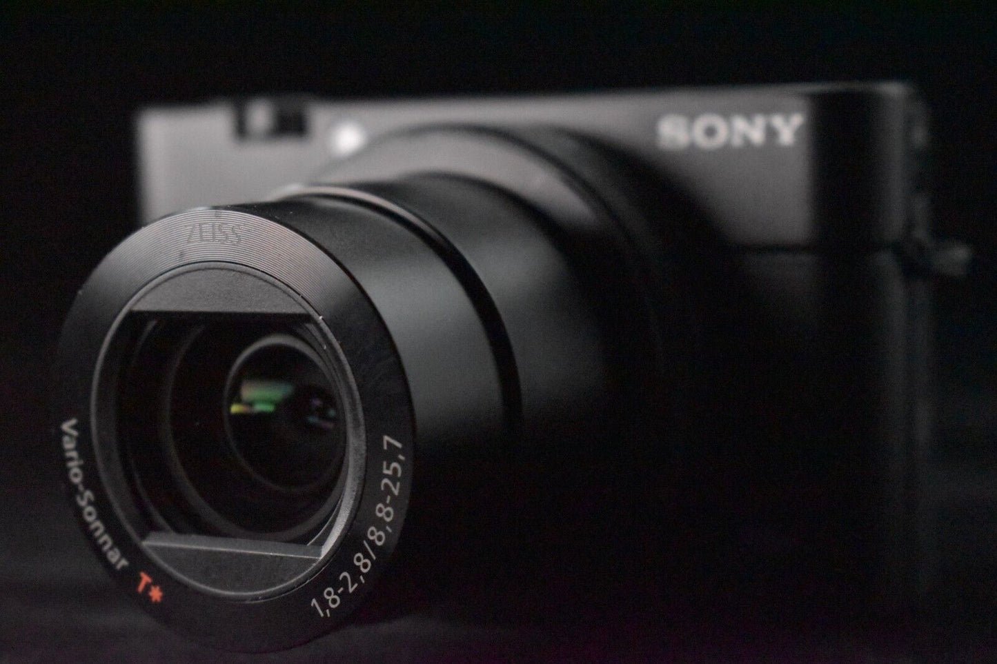 [1 Yr Warranty] Sony CyberShot DSC-RX100 III M3 Point Shoot Digital Camera 6819