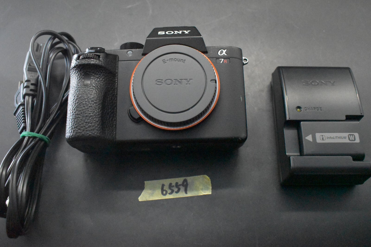 [1 Yr Warranty] Sony ILCE-7RM2 A7R II Digital SLR Camera English  [SC43106] 6559
