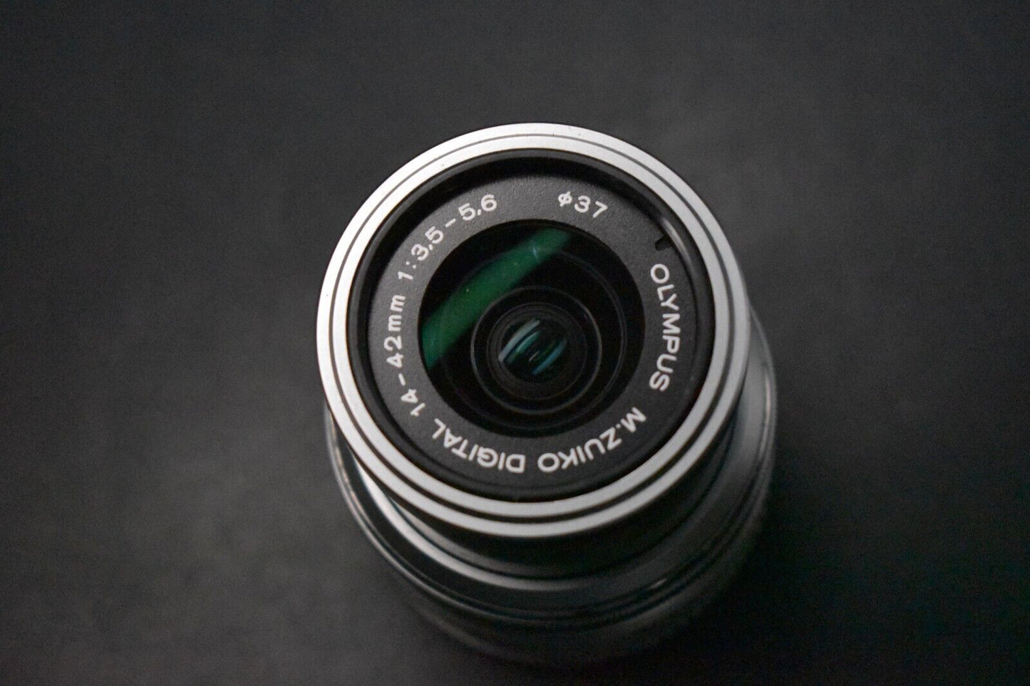 [1 Yr Warranty] Olympus OMD E-M5 Mirrorless Digital Camera with Lens Silver 5830