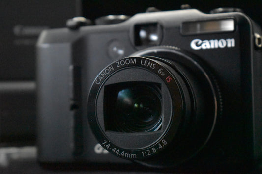 [1 Yr Warranty] Canon PowerShot G9 Black 12.1MP Digital Camera 6x zoom 6560