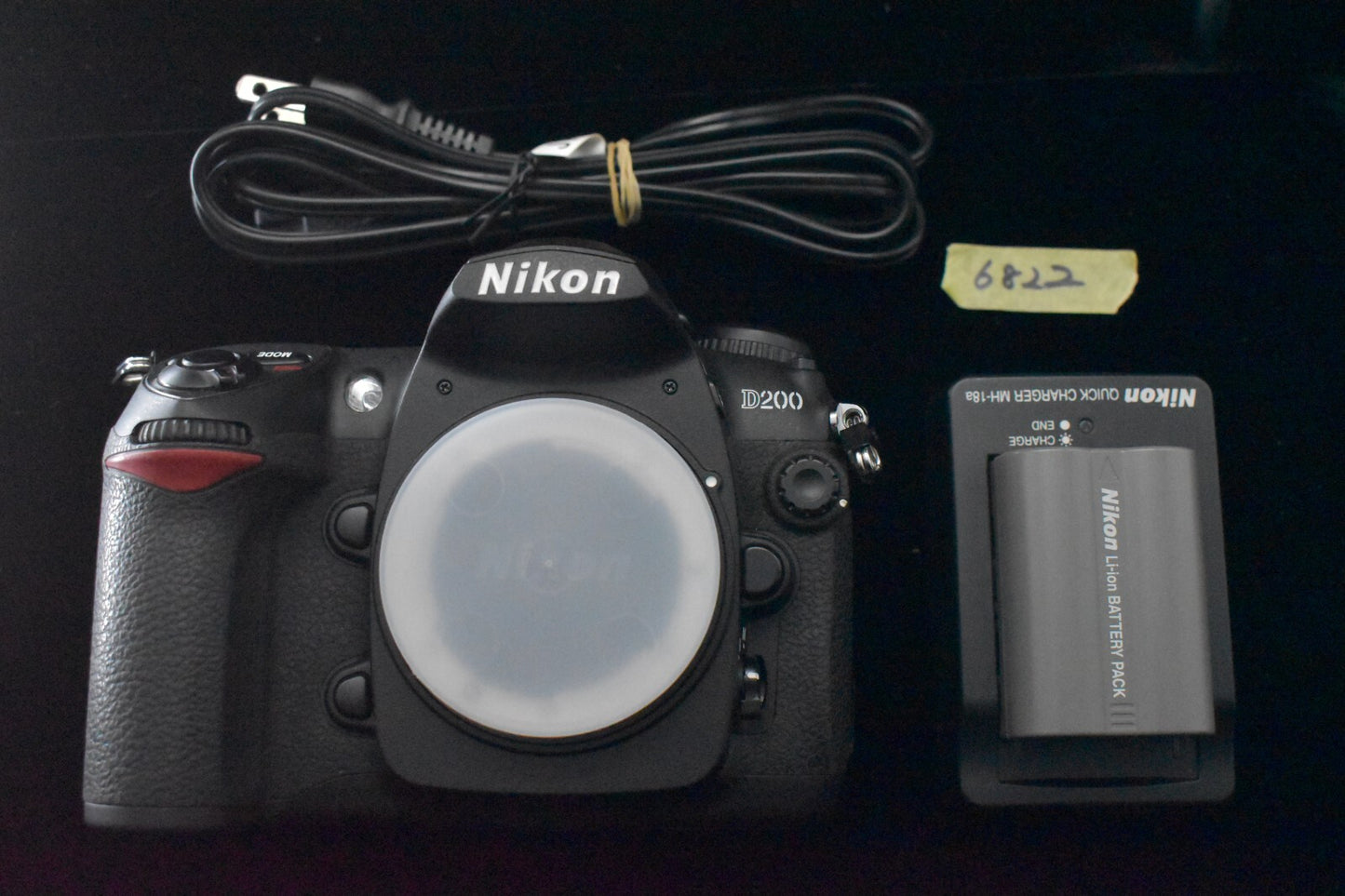 [1 Yr warranty] Nikon D200 10.2MP Digital SLR Camera Black Body Battery 6862