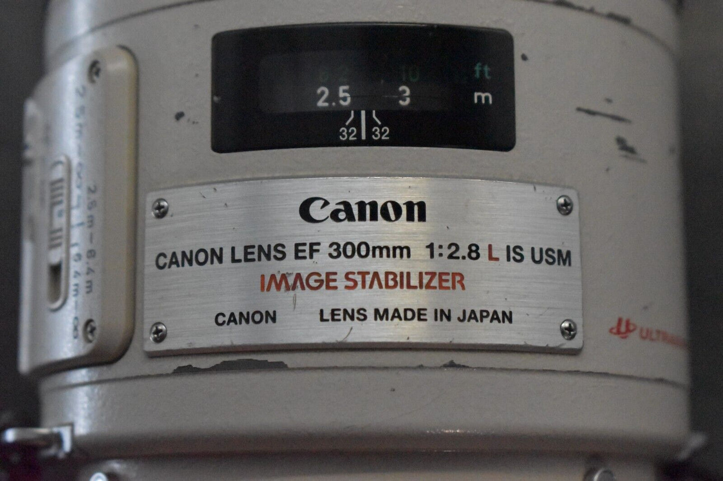 [1 Yr warranty] Canon EF 300mm f/2.8 L IS USM Telephoto Lens From JAPAN 3610